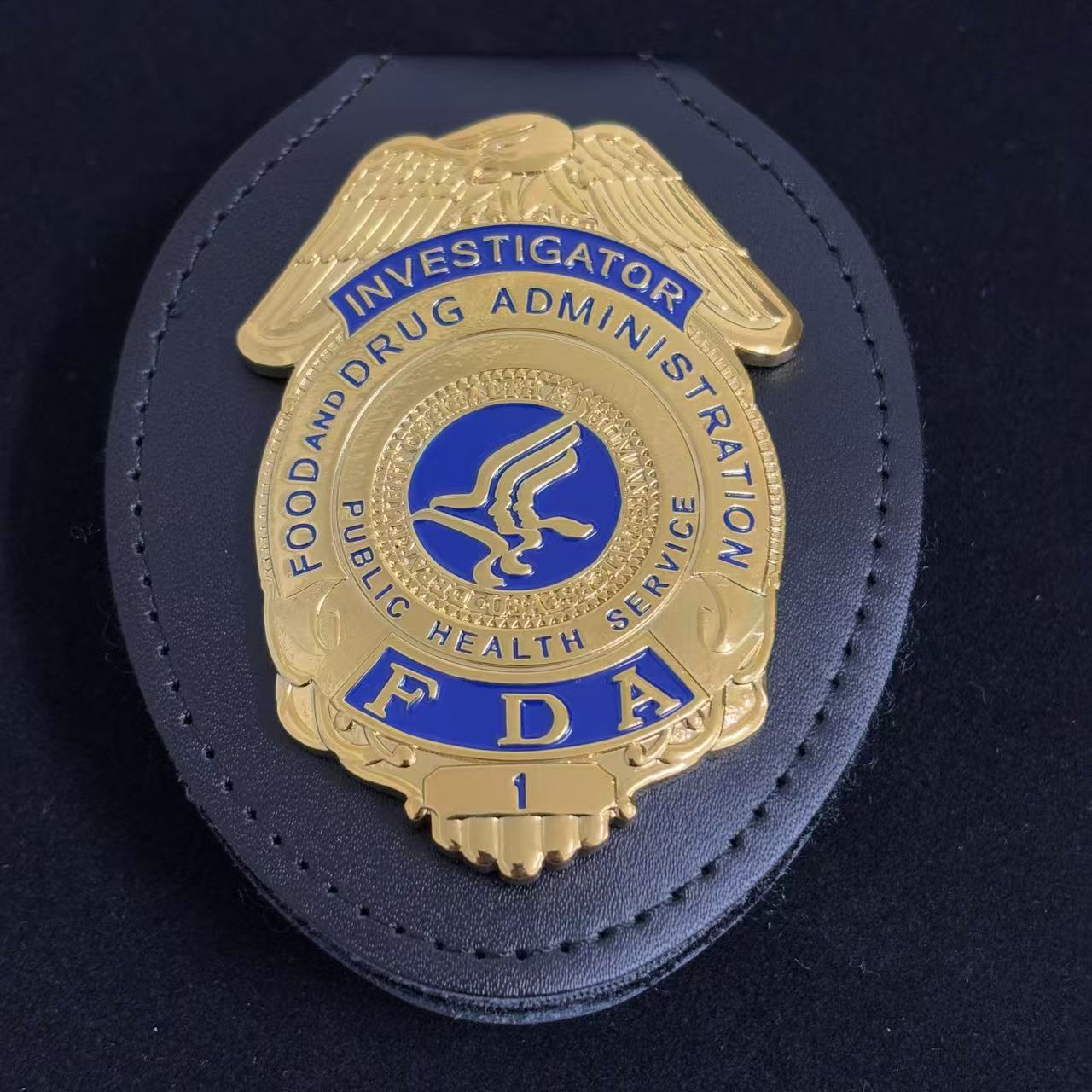 Replika des FDA-Abzeichens eines US-Ermittlers, Filmrequisiten Nr. 1