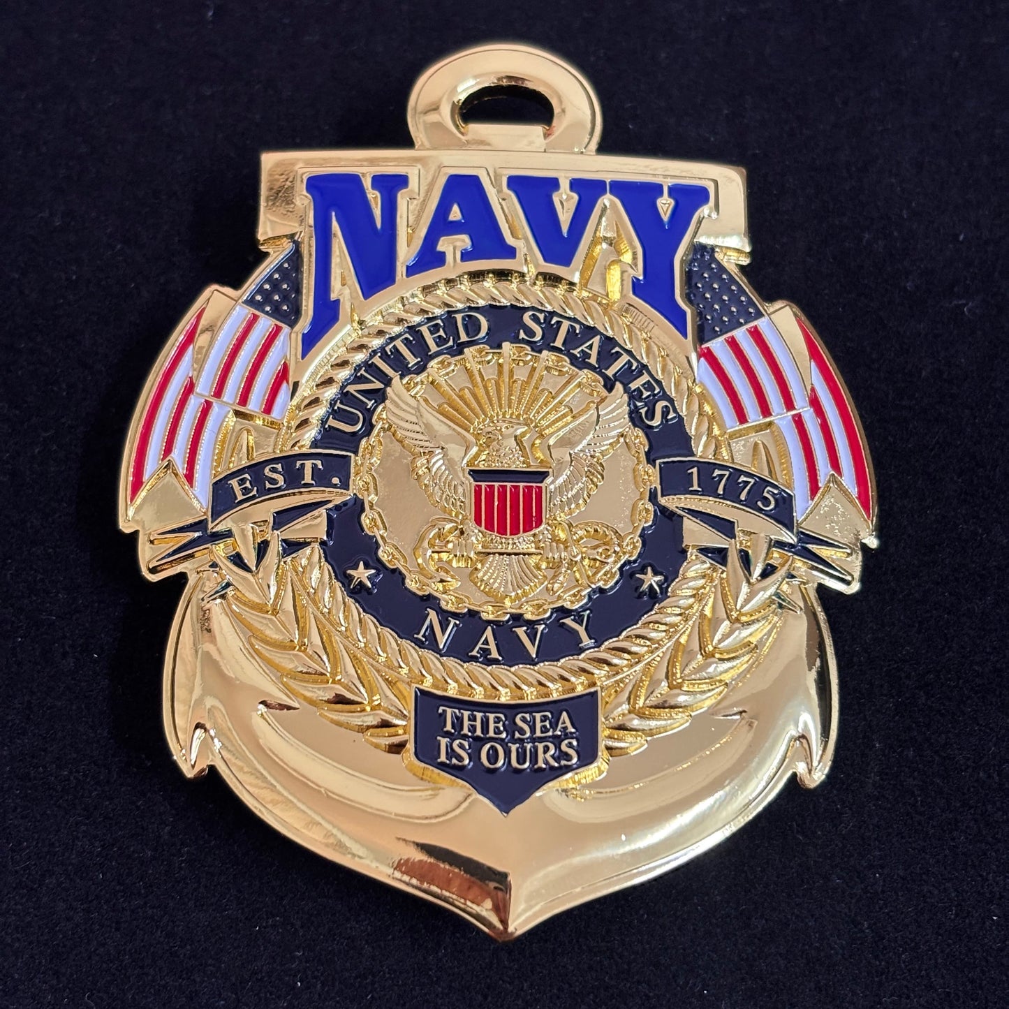 Réplique de l'insigne « La mer est à nous » de l'US Navy, accessoire de film