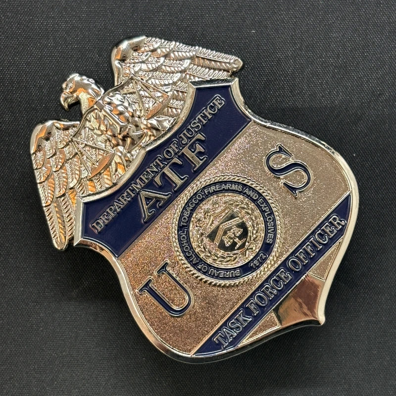Replik des Offiziersabzeichens der US ATF TFO Task Force: Hochwertige Filmrequisite