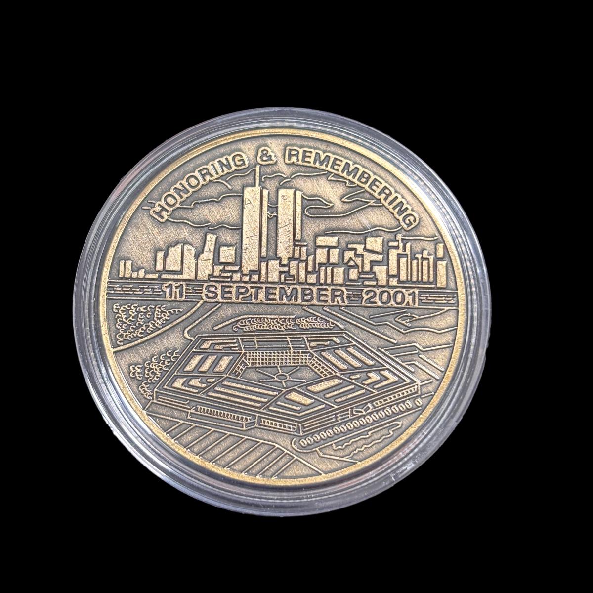 EINE NATION UNTER GOTT, UNTEILBAR, MIT FREIHEIT UND GERECHTIGKEIT FÜR ALLE Challenge Coin