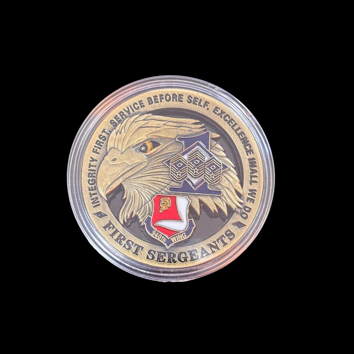 Pièce de défi des premiers sergents de la 940e Escadrille