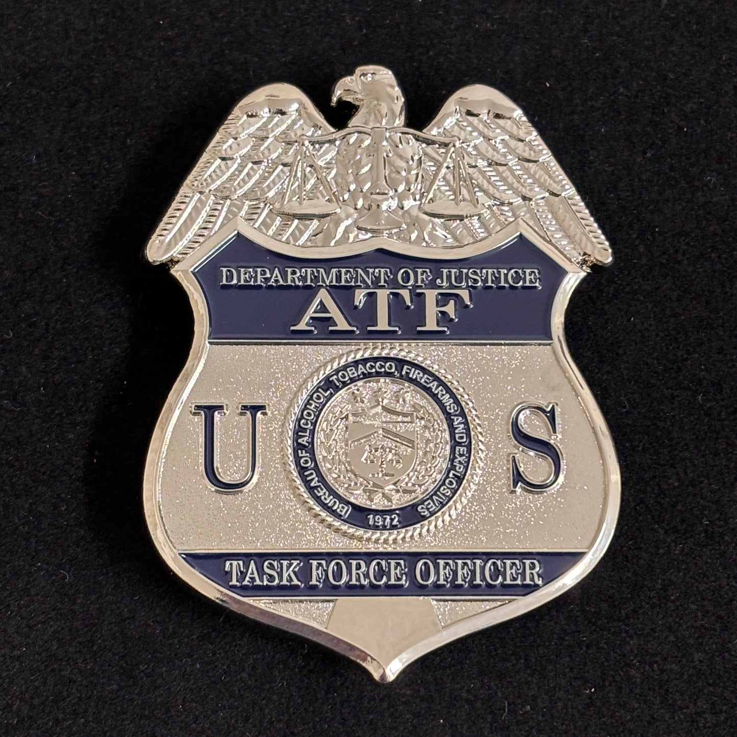 Replik des Offiziersabzeichens der US ATF TFO Task Force: Hochwertige Filmrequisite