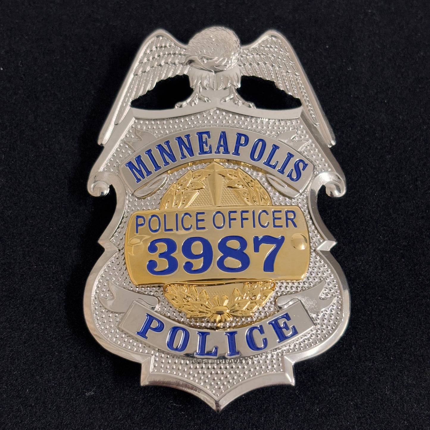 Réplique de l'insigne d'officier de police de Minneapolis, accessoire de film n° 3987