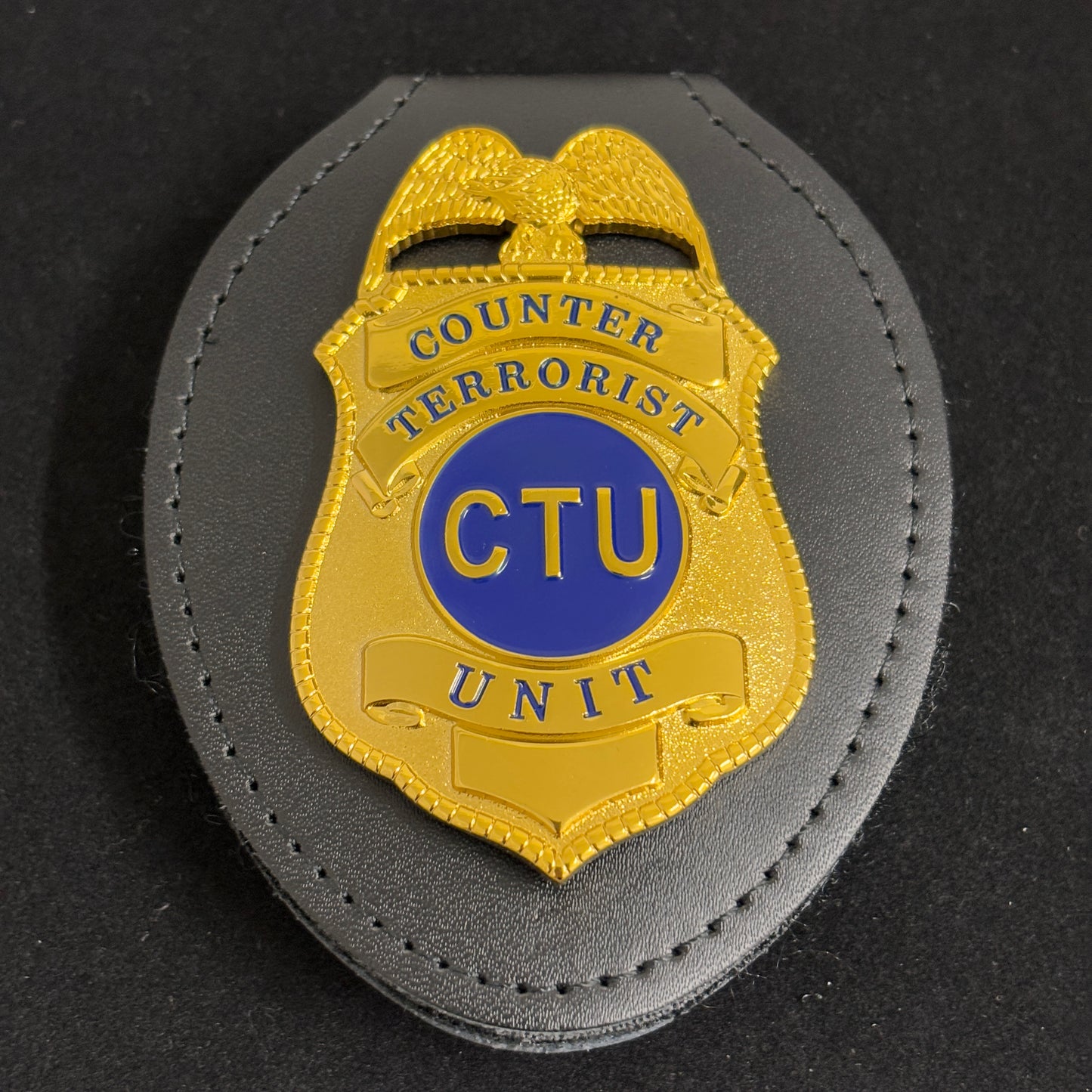 CTU-Abzeichen der US-Antiterroreinheit, Replik, Filmrequisiten