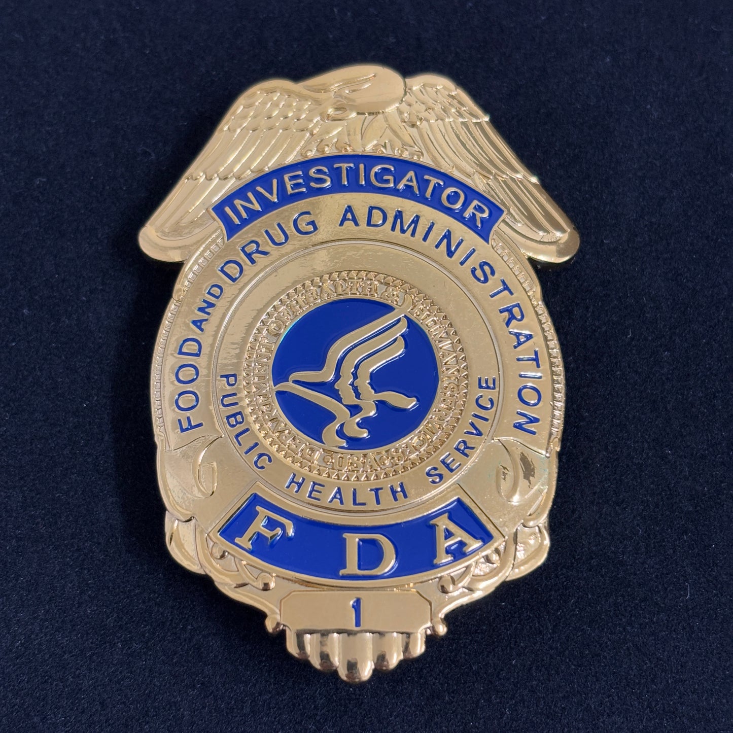 Replika des FDA-Abzeichens eines US-Ermittlers, Filmrequisiten Nr. 1