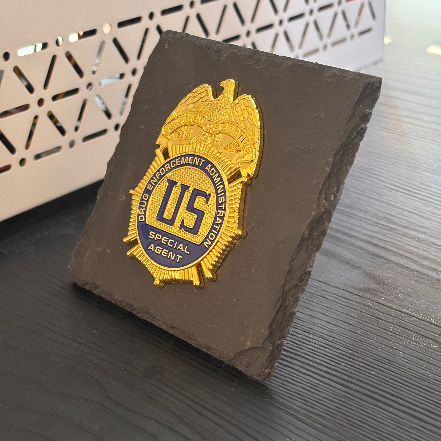 DEA Special Agent badge Plaques Law Enforcement Award & Recognition Collectible gifts retirement memorial