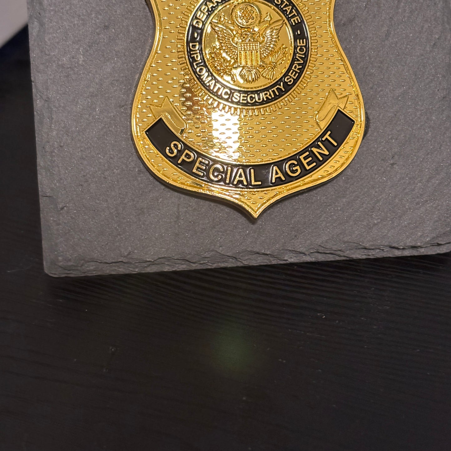 US Diplomatic Security Service Badge Plaques Law Enforcement Award & Recognition Collectible gifts retirement memorial