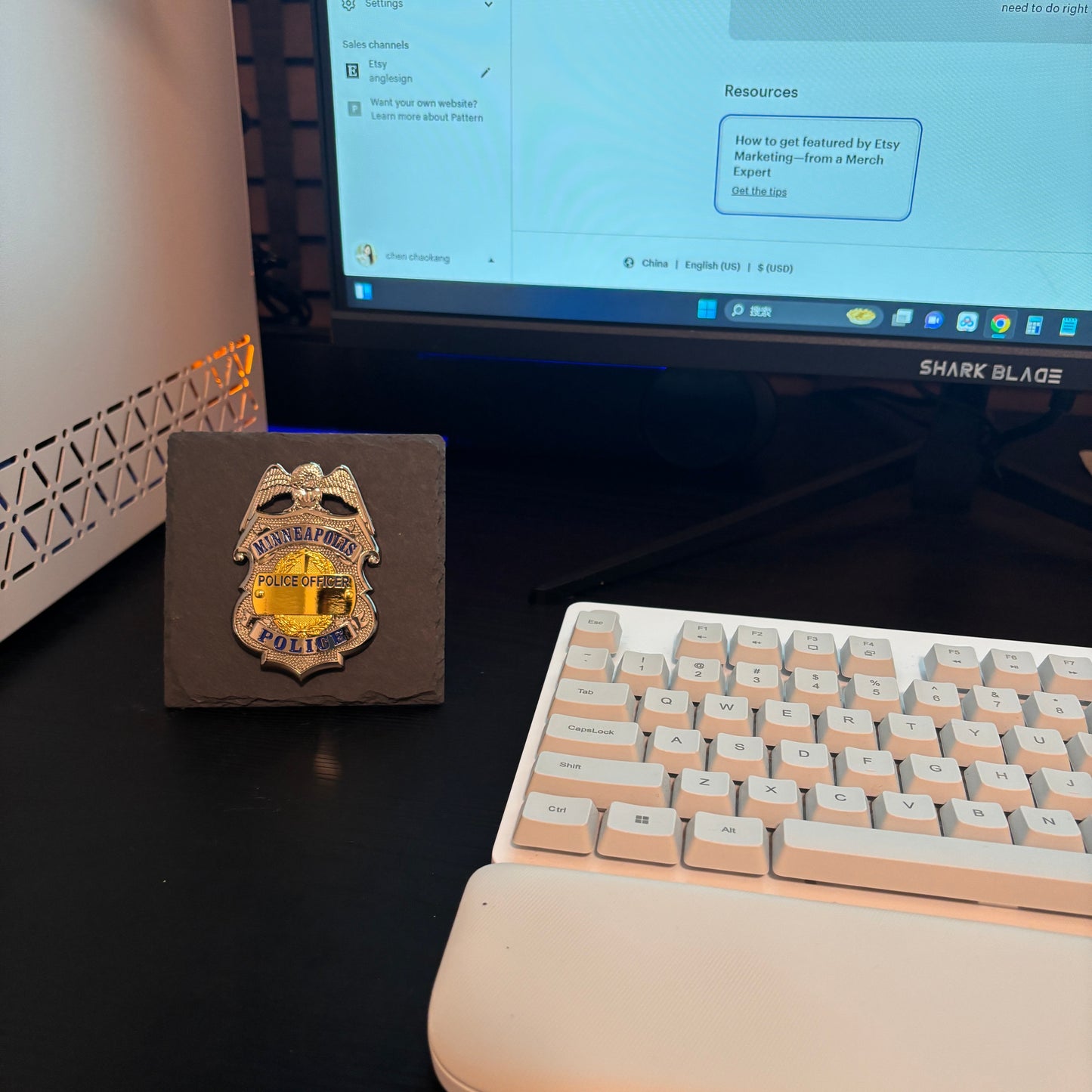 Custom Number Minneapolls police badge Desk Decor,Law Enforcement Award & Recognition Collectible gifts retirement memorial