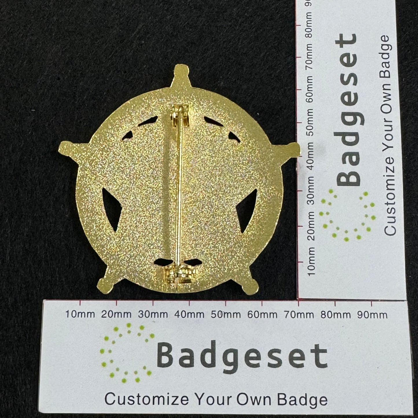 Customizable Badge BA45