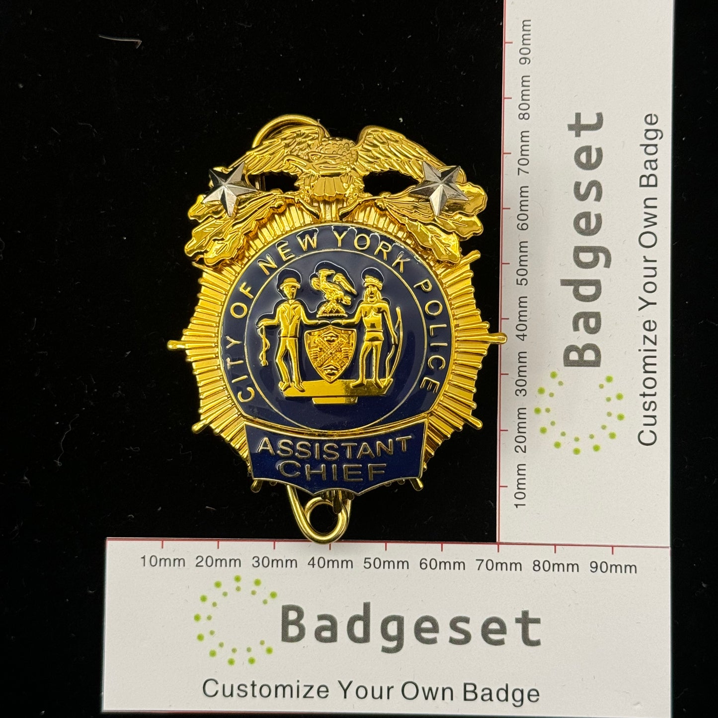 Réplica de placa de policía de Nueva York (NYPD) - Utilería de película - 2 estrellas