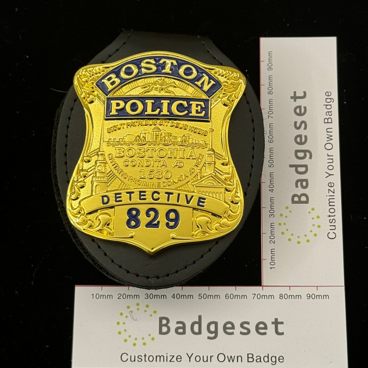 ボストン警察の刑事バッジ（番号829） 