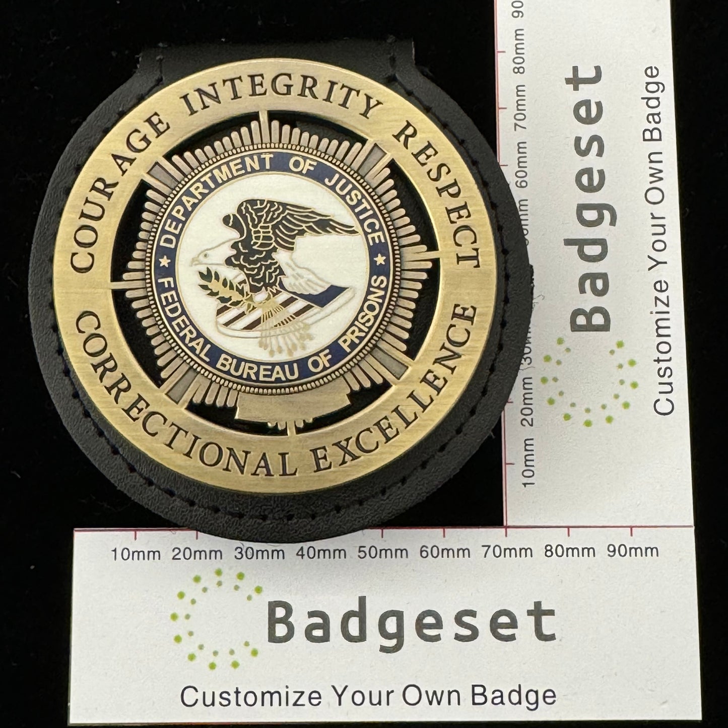 司法省連邦刑務局バッジ カスタマイズ可能な番号