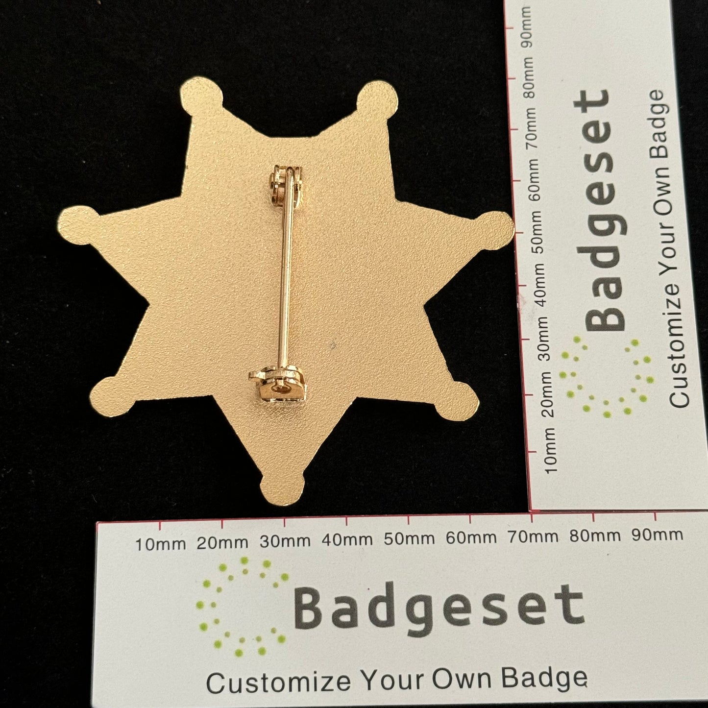 Customizable Badge BA33