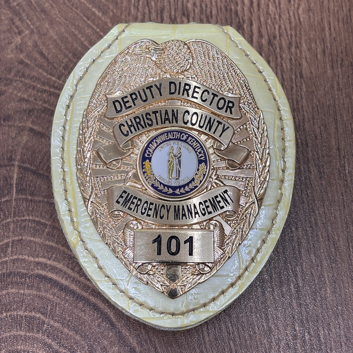 Portacredencial de policía negro-BH16