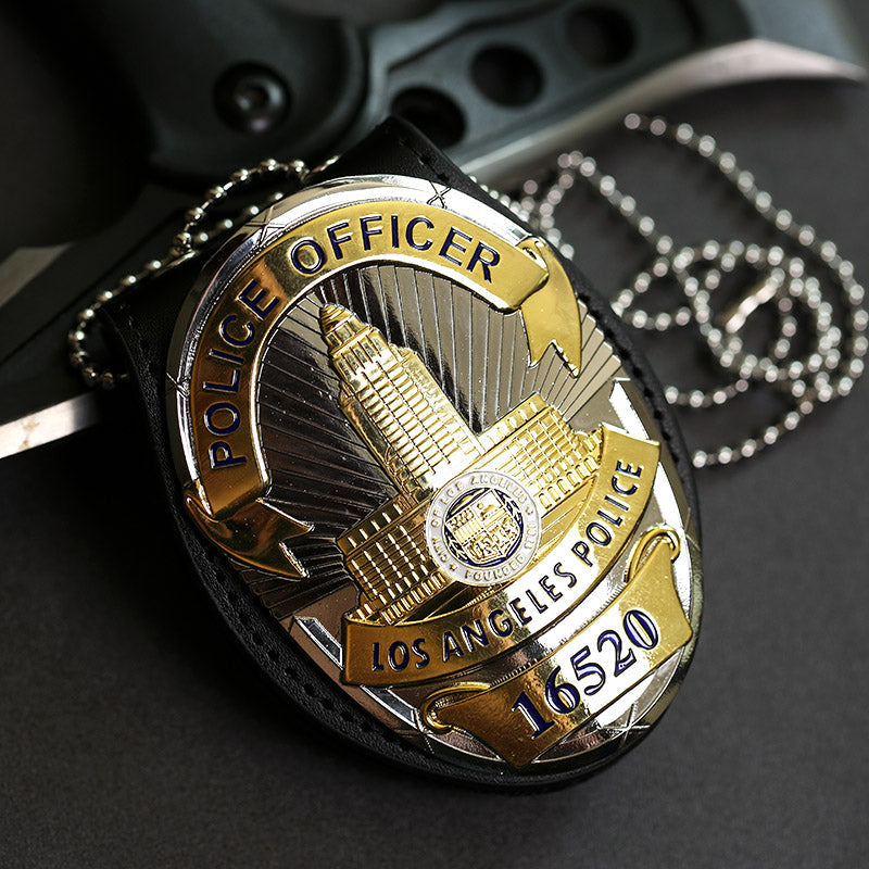 Polizeiausweishalter