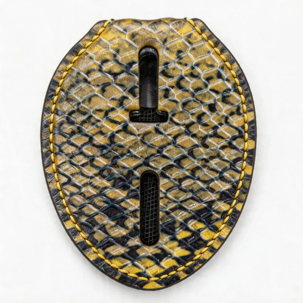 Portaplacas ovalado de cuero genuino personalizado - Estuche P012 con clip para cinturón y cadena para cuello